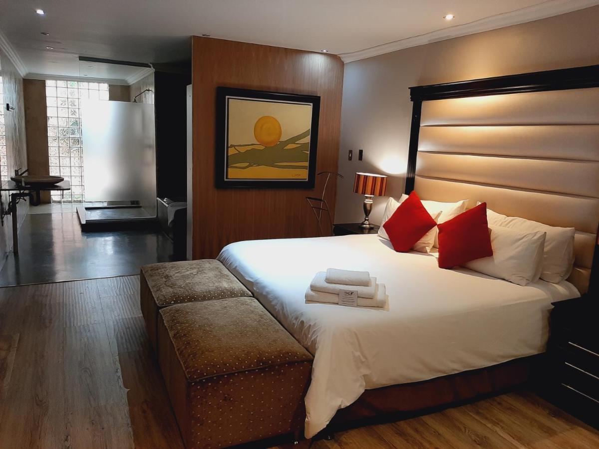 African Moon Corporate House Kempton Park Exteriör bild