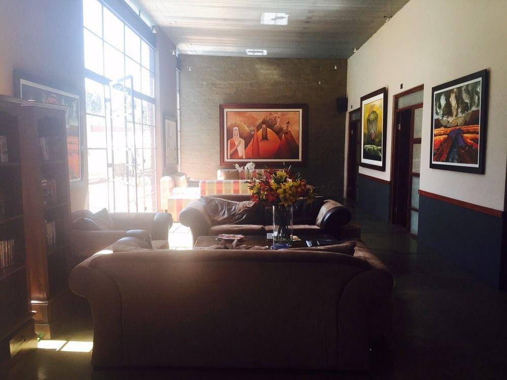 African Moon Corporate House Kempton Park Exteriör bild